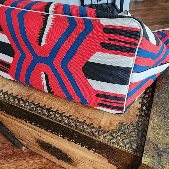 COACH Taxi Tote 36 in Printed Canvas - Picture 5 of 16